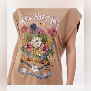 Bershka New Horizons Floral Graphic muscle Tee size M